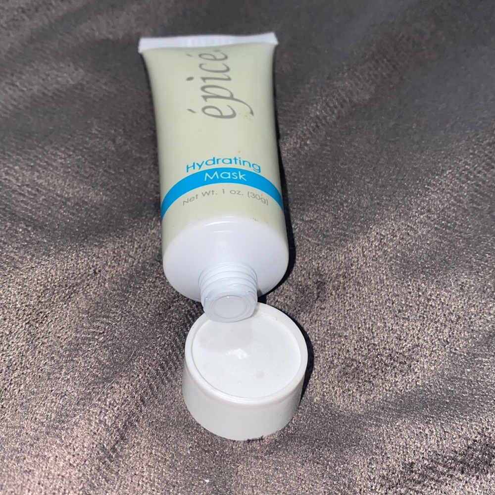 🎀5 piece brand new skincare bundle! - Picture 3 of 6